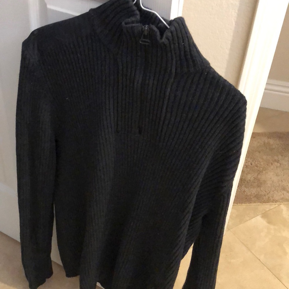 Polo sweater